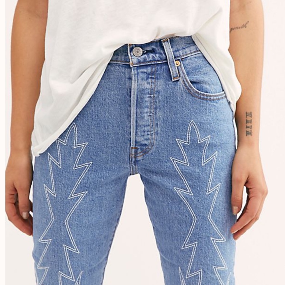 RESTOCKED Levi’s 501 high rise skinny in Del Norte - Picture 4 of 7